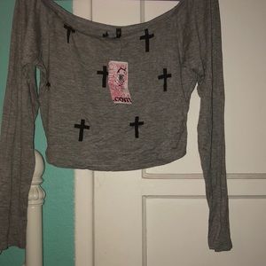 Grey cross long sleeve crop top